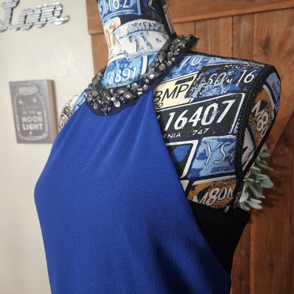 BCBGMaxazria Women's Size 8 Viviane Blue Beaded Collar Halter Evening Dress/Gown - Picture 10 of 11